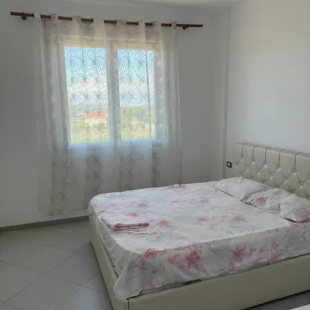 Apartments, Escape * Velipojë