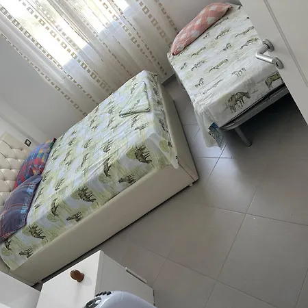 Apartments, Escape * Velipojë